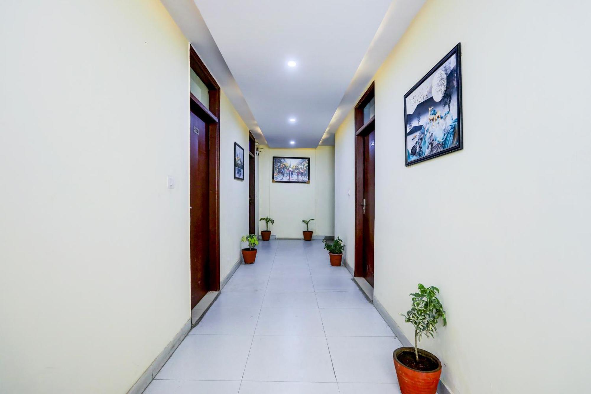 Global Stay Near Delhi Airport New Delhi Luaran gambar